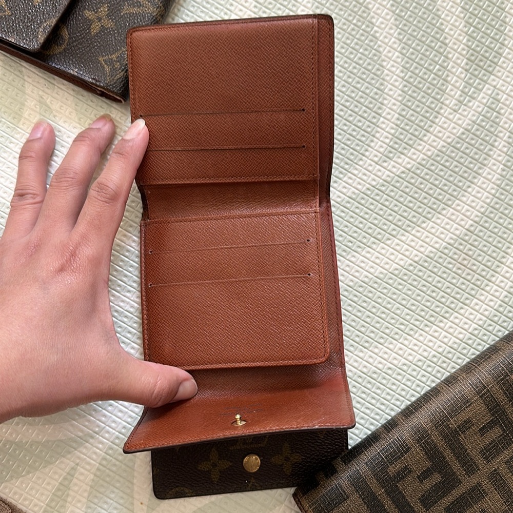 Lv &Fendi Wallets Bundle - image 8
